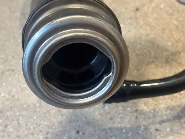 BMW X3 G01 Bränsleintag OEM 7404088 - Begagnad image 8