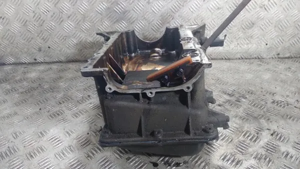 Carter d'huile d'occasion OEM HYUNDAI pour Hyundai i20 image 3