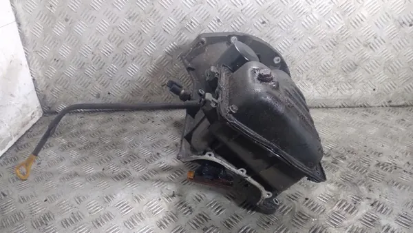 Carter d'huile d'occasion OEM HYUNDAI pour Hyundai i20 image 4
