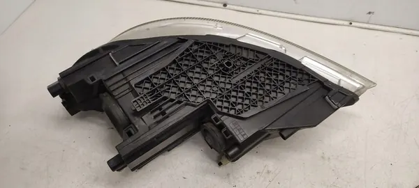 Oikea Etuvalaisin Skoda Octavia II 1Z1941018S image 4