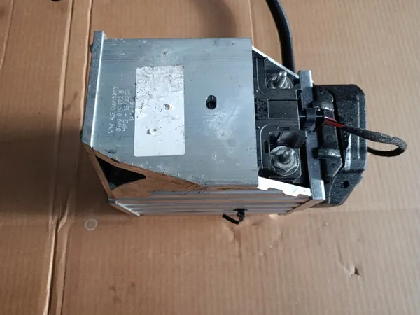 Begagnat batteri OEM 8W0915172B för Audi A4 B9 A5 8W Hybrid image 2