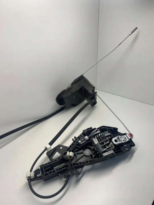 Fram vänsterlås Chevrolet Traverse II 2020 OEM 13533684 image 2