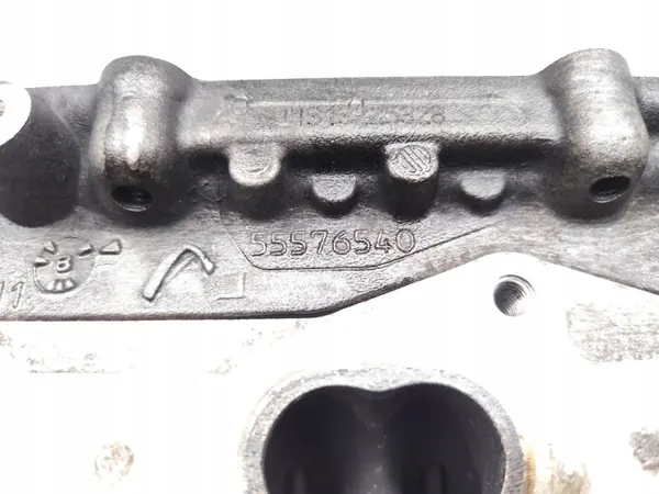 Cabeça do Motor Opel Astra J 2.0CDTI OEM 55576540 Usada image 7
