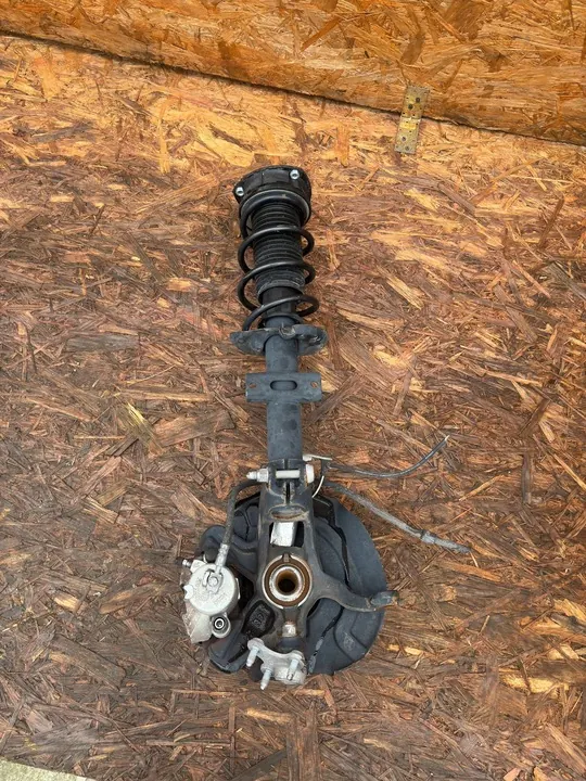 Snodo ammortizzatore anteriore destro VW Polo 2G image 5