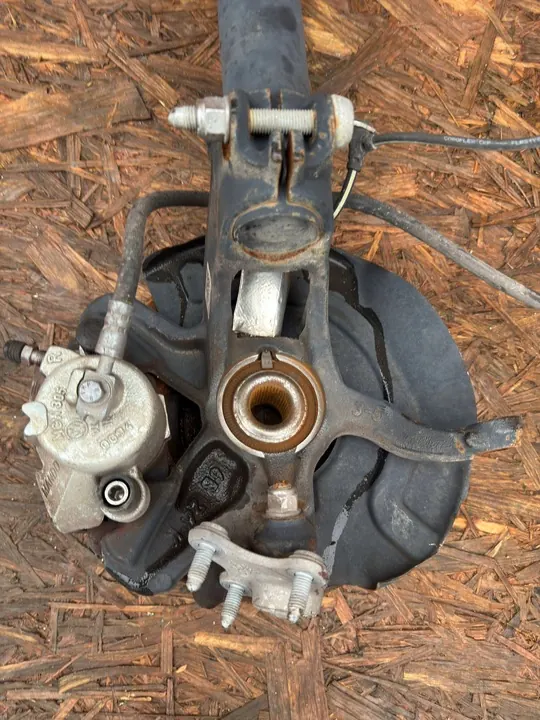 Snodo ammortizzatore anteriore destro VW Polo 2G image 6