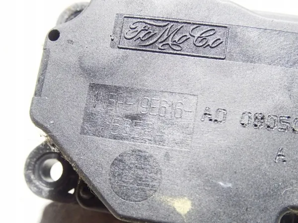 Volvo C30 2.0L Diesel klepmotor OEM 4N5H19E616AD image 3