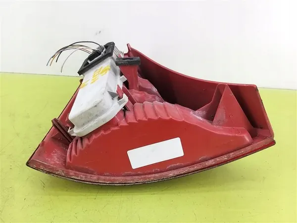 Lámpara trasera derecha Renault Clio II 1998-2001 Valeo 8200071414 image 4