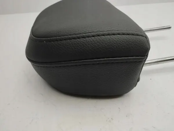 Opel Antara 2012 Baksätes huvudstöd höger OEM AMD120778 image 4