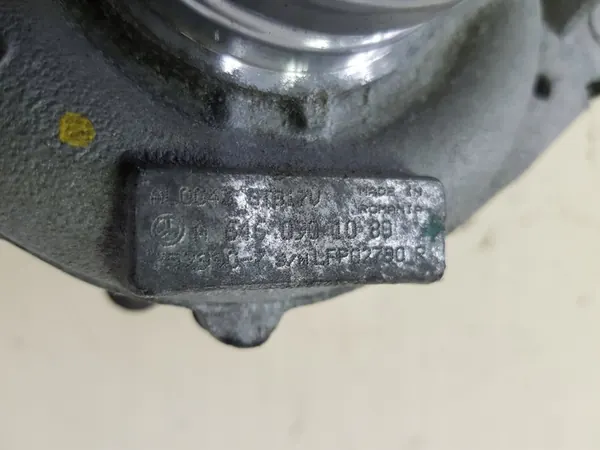 Turbocompresor Mercedes A6460901080 image 3
