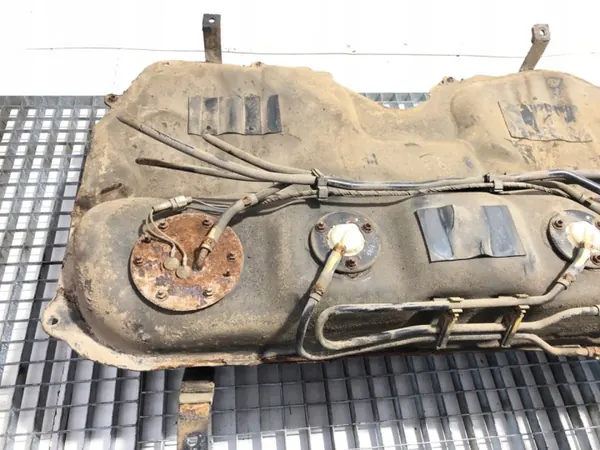 Réservoir carburant OEM 42021-SA000 Subaru Forester II image 5