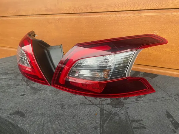 Luz trasera derecha PEUGEOT 308 II 9823728680 image 3