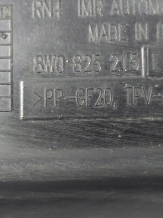 Audi A4 B9 vänster bakre underkroppssköld OEM 8W0825215E image 3