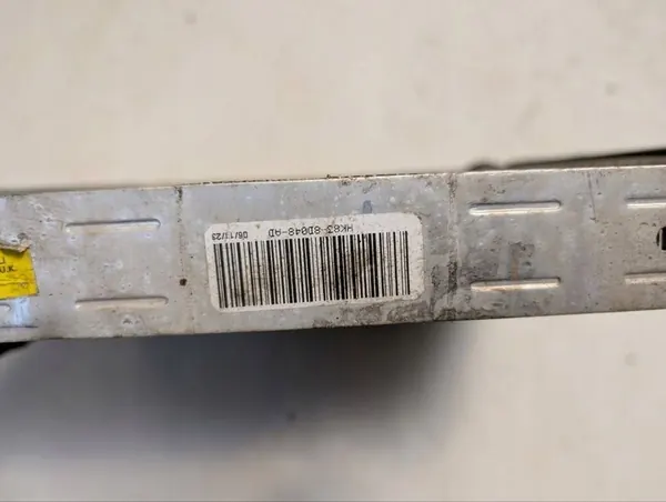 Jaguar F-Pace HK83-8D048-AC image 3