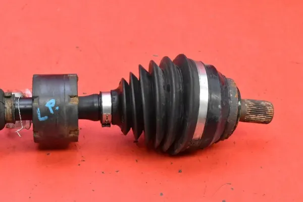 Left Front Driveshaft P8689222 Volvo S80 2.5T AWD 03-06 image 3