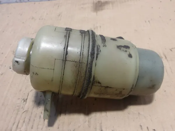 Réservoir de direction assistée OEM Peugeot 4007 2.2HDI image 3