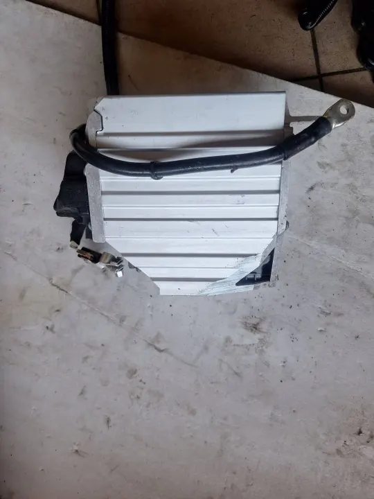 Batterie hybride Audi 8W0915172B 10Ah d'occasion image 2