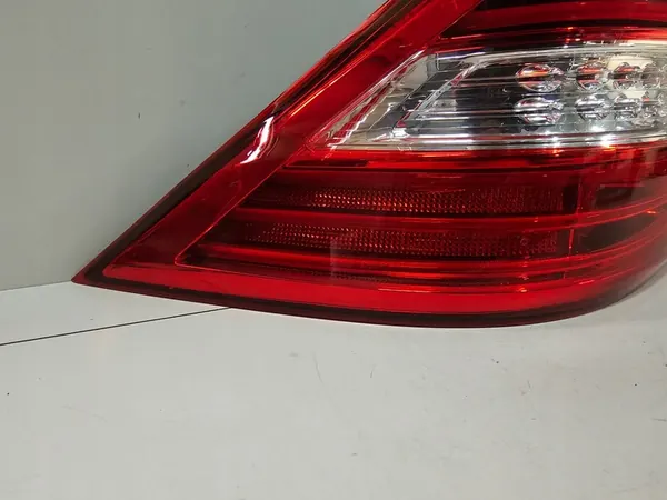 Luz trasera izquierda Mercedes ML W166 A166 image 3