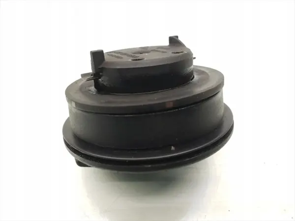 Tapón de llenado aceite Audi A3 OEM 06C103485M image 4