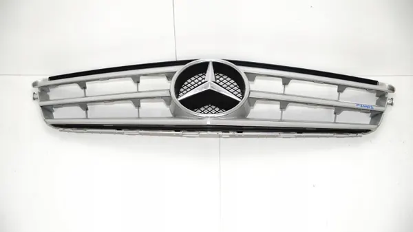 Puskurin ritilä OEM 375485025 Mercedes W204 2007-2011 image 4