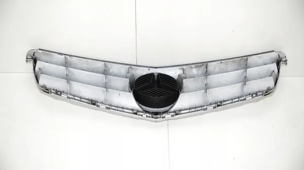 Puskurin ritilä OEM 375485025 Mercedes W204 2007-2011 image 6