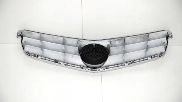 Puskurin ritilä OEM 375485025 Mercedes W204 2007-2011 image 7