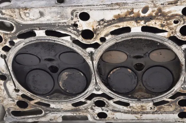 Culasse Moteur OEM R270016 pour Mercedes-Benz image 4