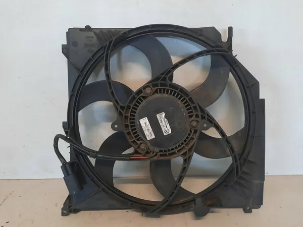 BMW X3 E83 03-06 2.0D Koelventilator 67326925702 image 7