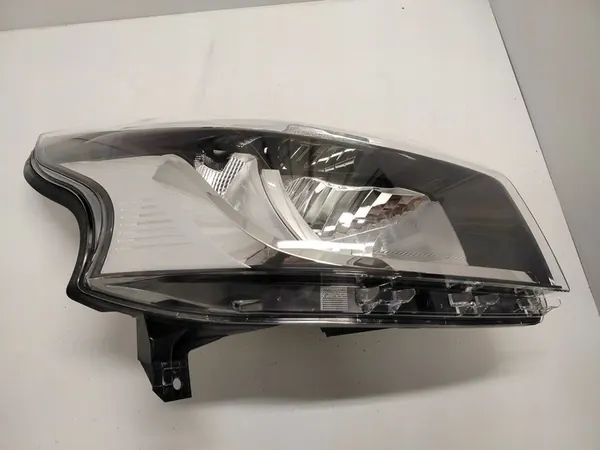 Oikea ajovalo Renault Trafic III Uusi OEM 260101161R image 5