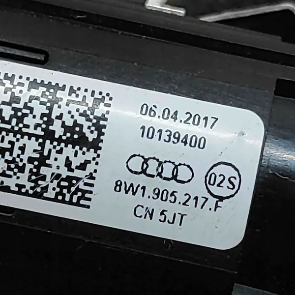 Start/Stop-nappi AUDI A4 (B9) 8W1905217F image 7