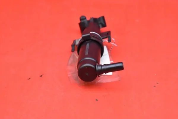 Rechter Scheinwerferreiniger OEM 1300750010 BMW F01/F02 image 3