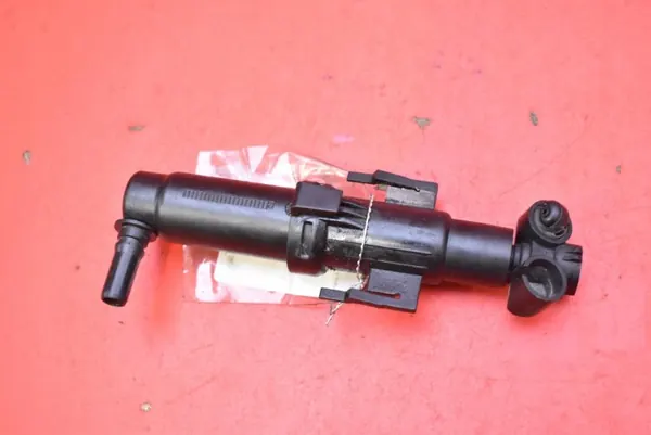 Rechter Scheinwerferreiniger OEM 1300750010 BMW F01/F02 image 5