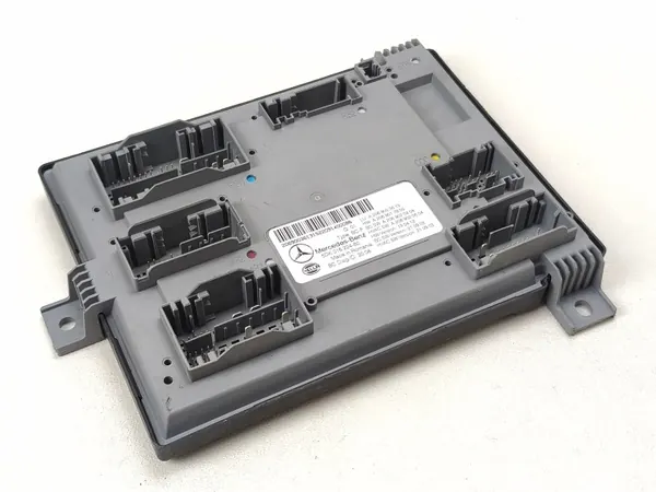 Module Confort OEM A2069003613 pour Mercedes C W206 image 2