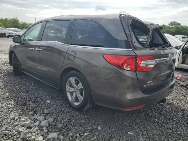 Protège-bas gauche OEM gdfgdfdfvcbcbfvf bbb Honda Odyssey image 10
