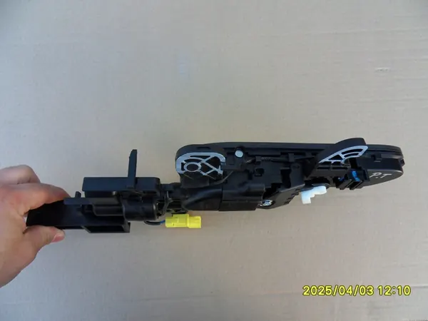 KIA EV6 Takana Oikea Oven Kahva image 7