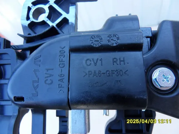 KIA EV6 Takana Oikea Oven Kahva image 8