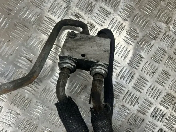 Conduit de refroidisseur d'huile boîte Ford Edge II 2015 OEM F2GP7H420BA image 7