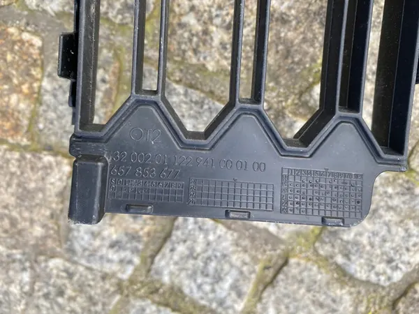 Griglia centrale paraurti SEAT SCALA 657853677 OEM image 10