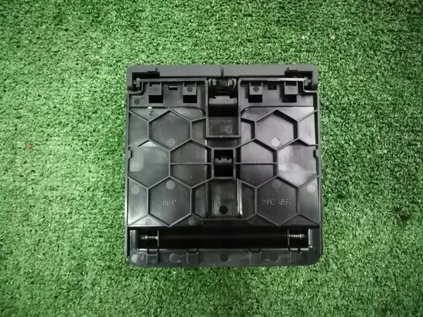 Kupinpidike Konsolivarasto Golf V image 2