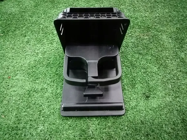 Kupinpidike Konsolivarasto Golf V image 4