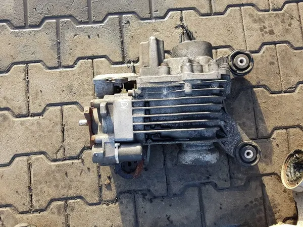 VW TIGUAN I 5N 06-10 2.0 TDI Diferencial Trasero KJS 0AV525010K image 2