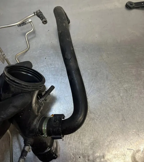 Tuyau d'air OEM 52018871 pour Fiat Tipo II 1.4 T-Jet image 3