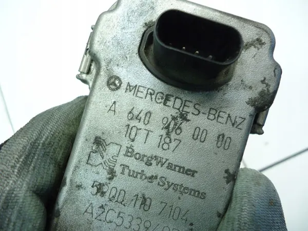 Mercedes Turbolader-Aktor OEM A6409060000 - Gebraucht image 3