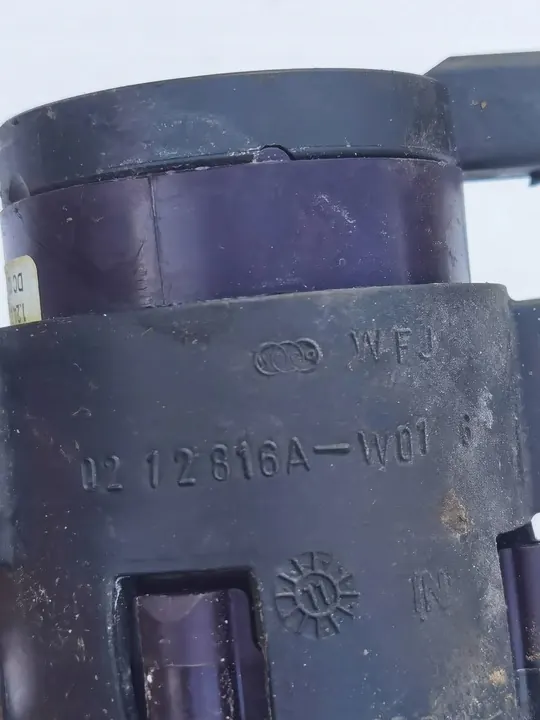 Volkswagen PASSAT B6 Intercooler Schlauch mit Pumpe OEM image 4