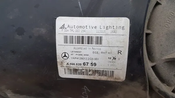 Rechter voorlamp Mercedes W166 ML 11- A1668206759 image 7