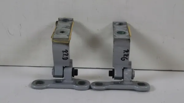 Volvo XC40 Dörrgångjärn Höger Fram OEM 1168690010 image 3