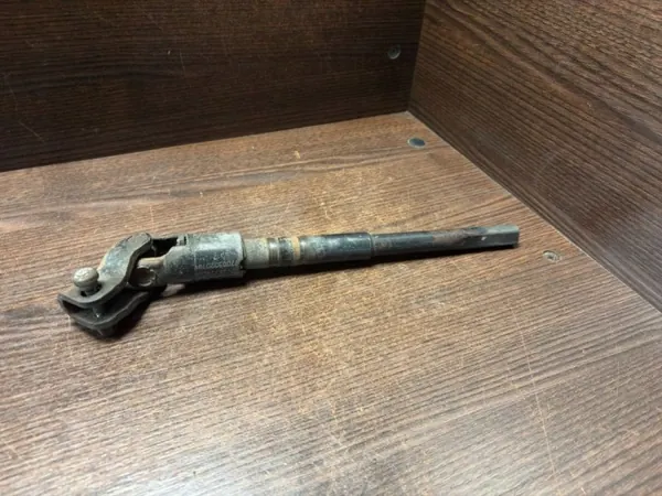 Eje de columna de dirección OEM 7700302076 Renault Master II image 3