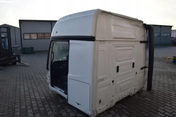 Squelette de Cabine Mercedes-Benz OE pour Actros MP4 Giga Space image 3