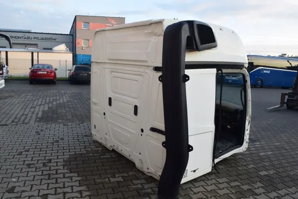 Squelette de Cabine Mercedes-Benz OE pour Actros MP4 Giga Space image 5