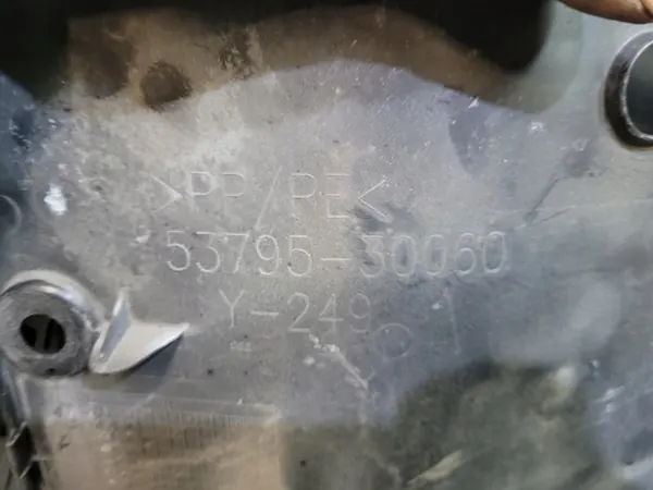 OEM 53795-30060 Cubrecinturón delantero superior Lexus GS image 6