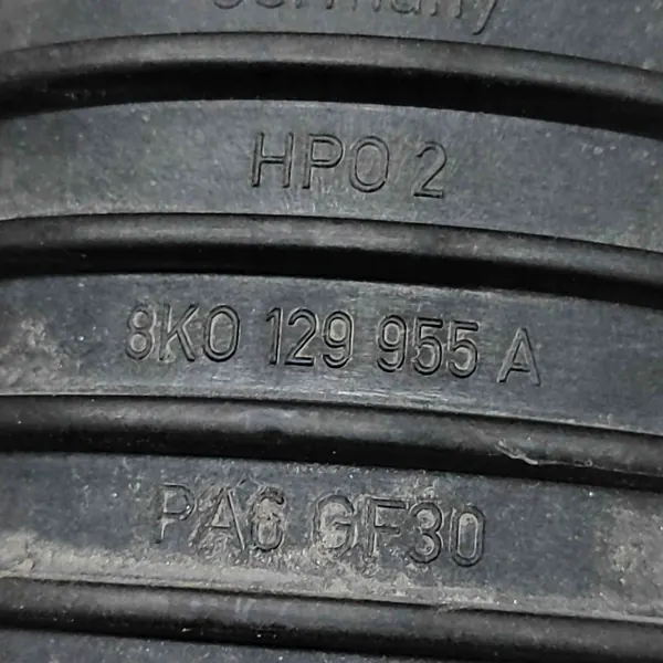 Resonador de admissão Audi Q5 (8R) 2.0L 2013 8R0145709H image 6